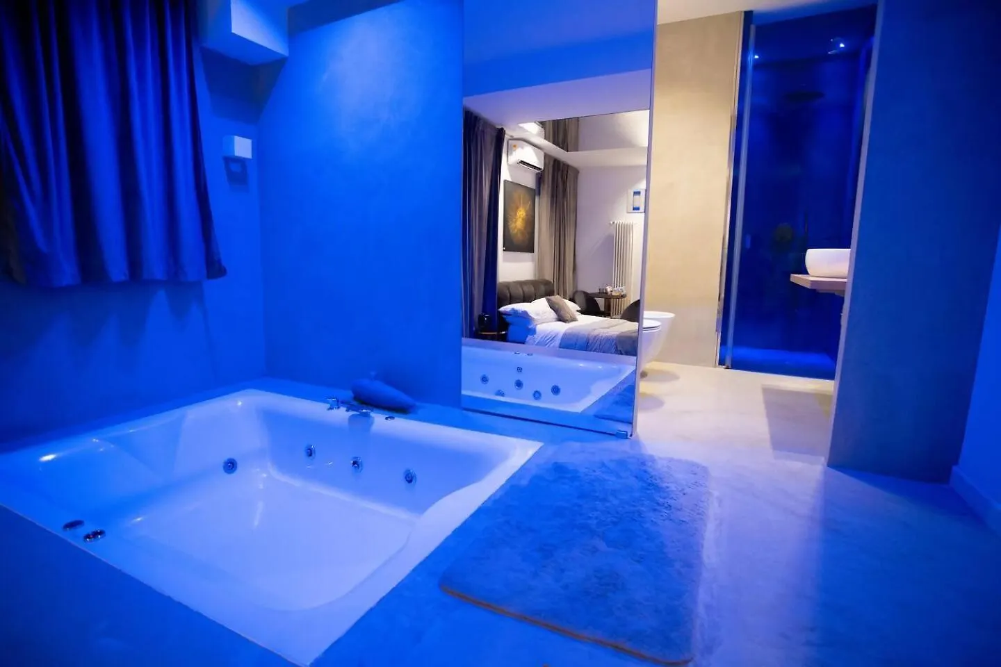 פלרמו Four Luxury Suite 0*,