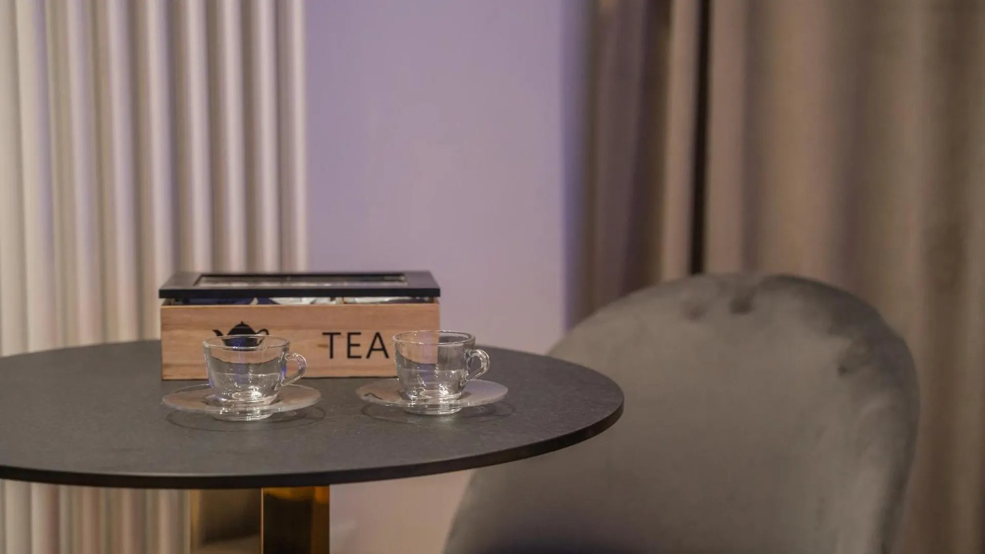 Four Luxury Suite Palermo Guest house